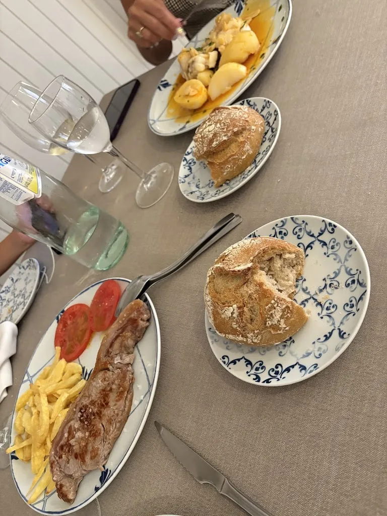 Gabriella McLoughlin_O Rizón Restaurante-Tapería_Baiona_review