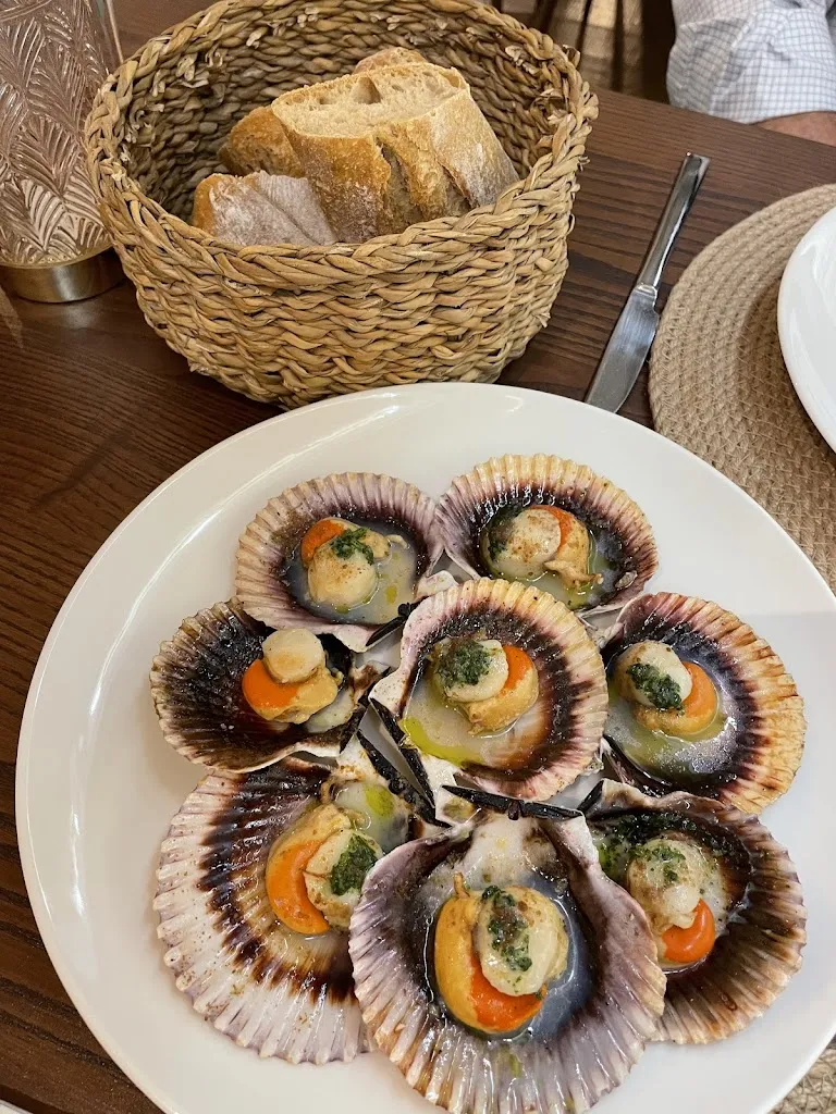 Gabrielle_Ladron del Mar_Baiona_review