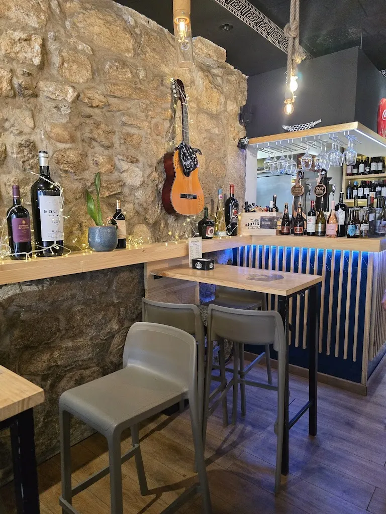 Capitán Monguer_Baiona_slider_image_1