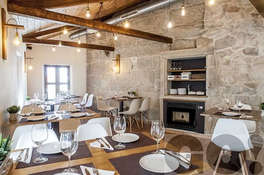 TAPERIA LA MINI restaurant in Baiona