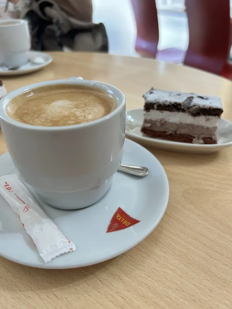 Gordy Man_NelRoss cafe lounge_Cerdedo_review