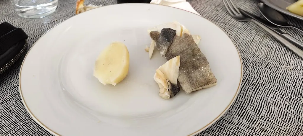 Nikola Kaplan Tesla_Café Bar Crecente_Crecente_review