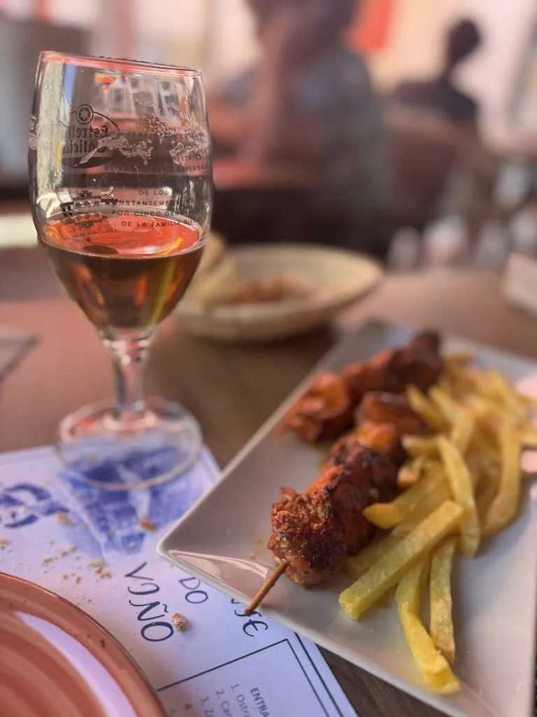 Emily Thomas_A Fonte Do Viño_Cambados_review