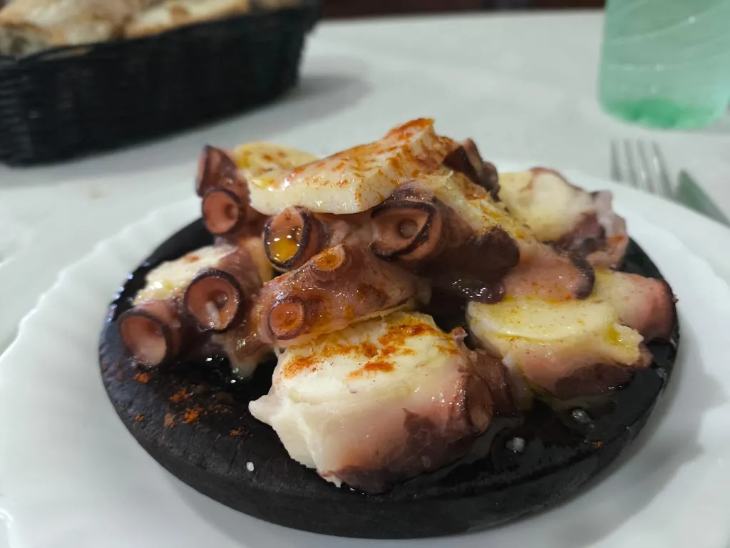 Cristina S F_Parrillada Alonso_Dozón_review