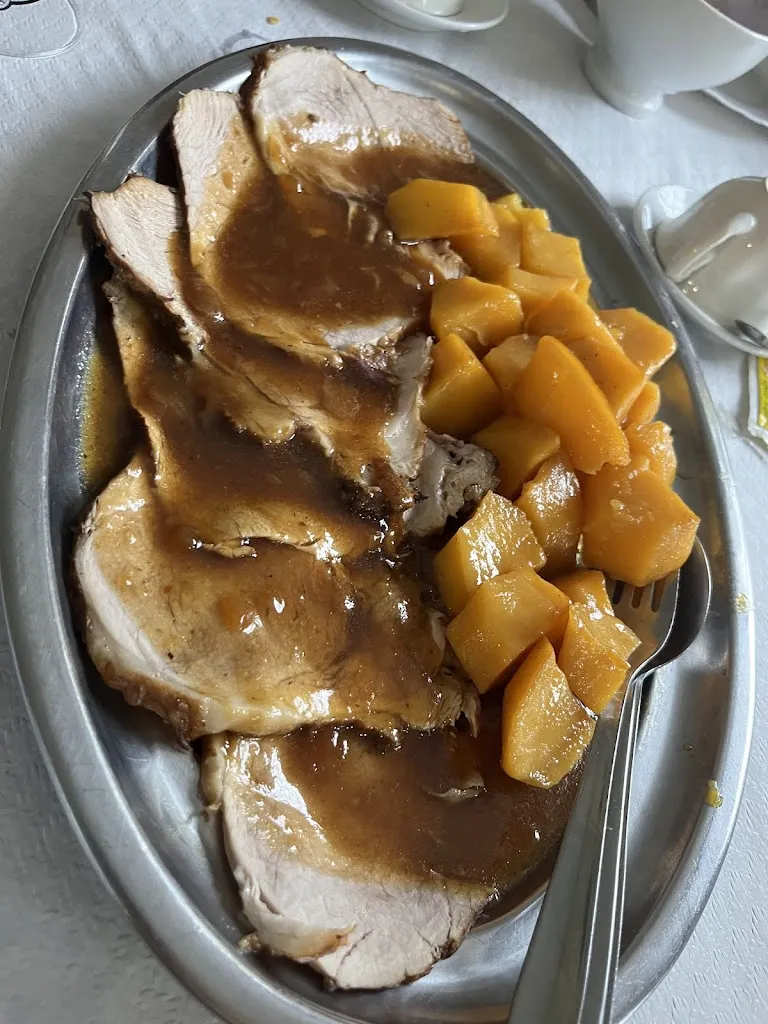 Santiago Fanego Otero_Casa Chalan_Fornelos de Montes_review