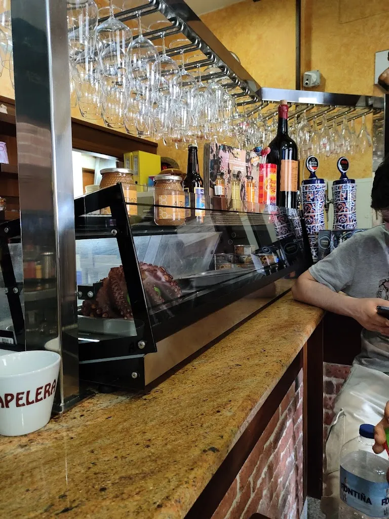 Zaira Eiriz Pérez_Bar A Fontiña_Cuntis_review