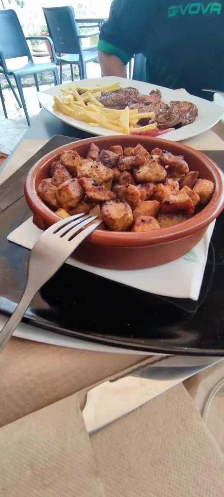 Rafa Lo_Vinoteca taperia A casa da Burga_Cuntis_review