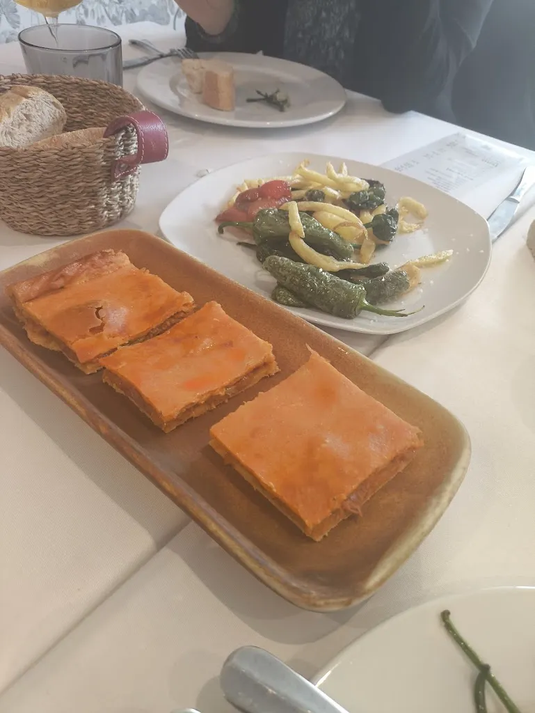 Ana Meléndez Sánchez_Airiños Gastro_Grove O_review