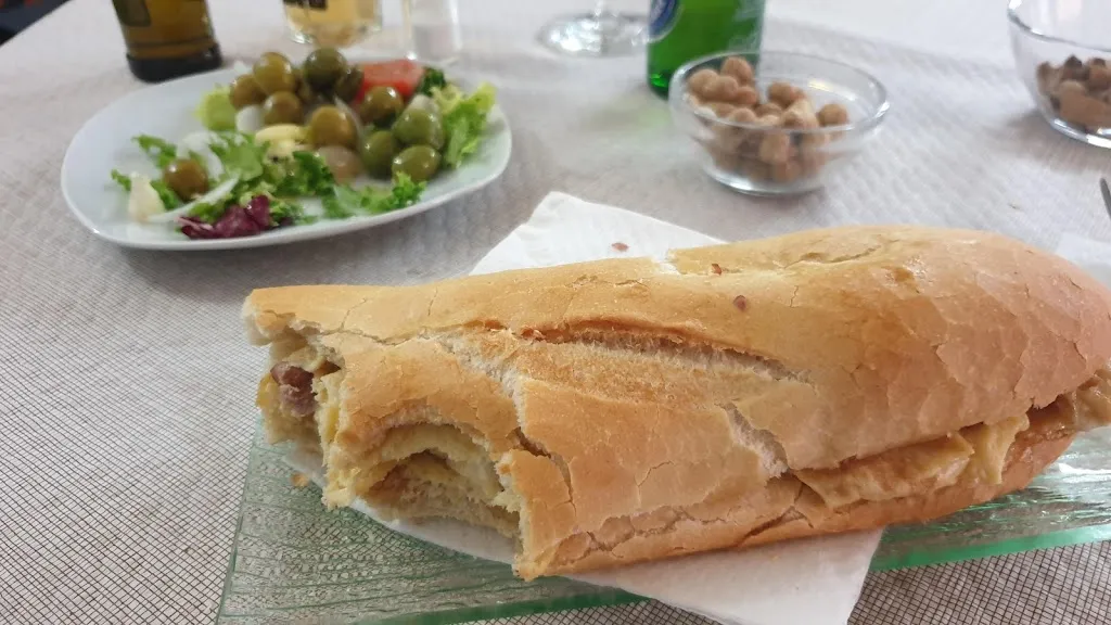 Menu_Bar la Plaça_Vall dEbo la_image_1