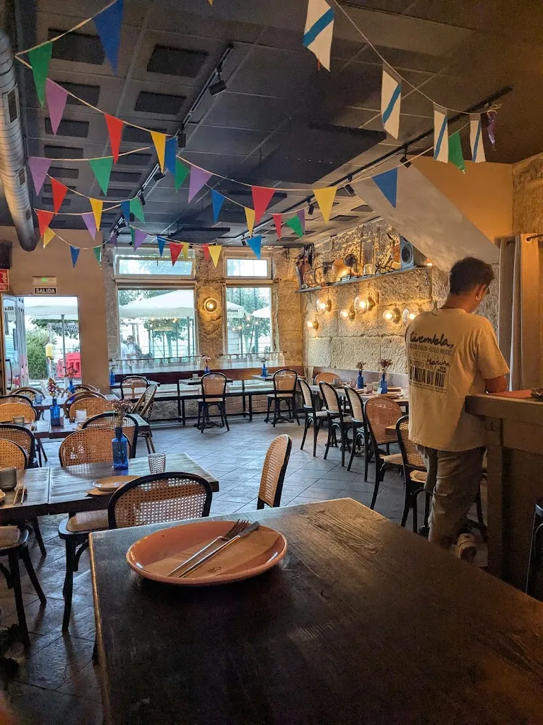 Tiembla Maruxa_Bueu_slider_image_3