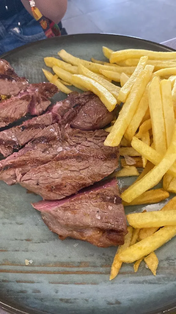 ADRIÁN GÓMEZ_Restaurante Asador Brassó_Bueu_recensione