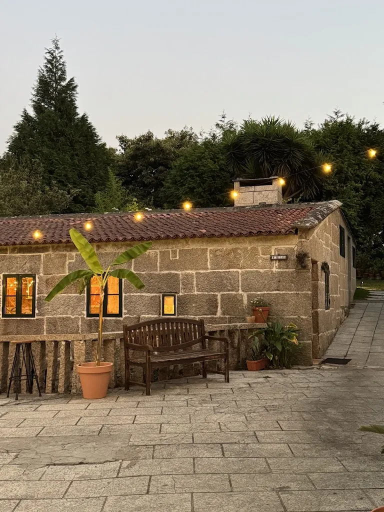 Héztor Fernández_A TABERNA DE CASA VIDEIRA - BUEU_Bueu_recensione