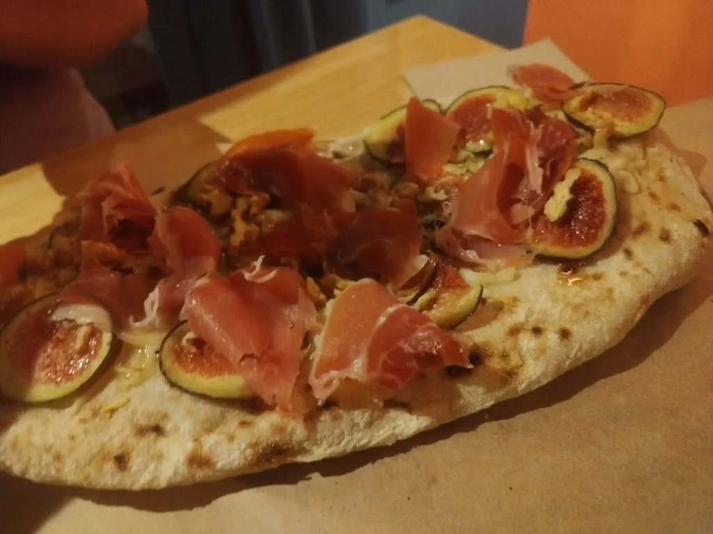 leny scrap Otero gomez_Volver_Bueu_review