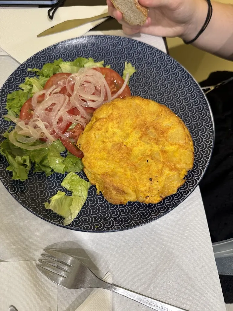 Iria De Domingo Alvarez_Pan con… NOAH_Bueu_review