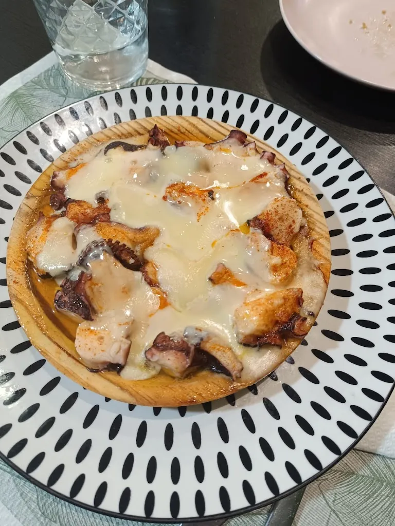 Laura_Pan con… NOAH_Bueu_review