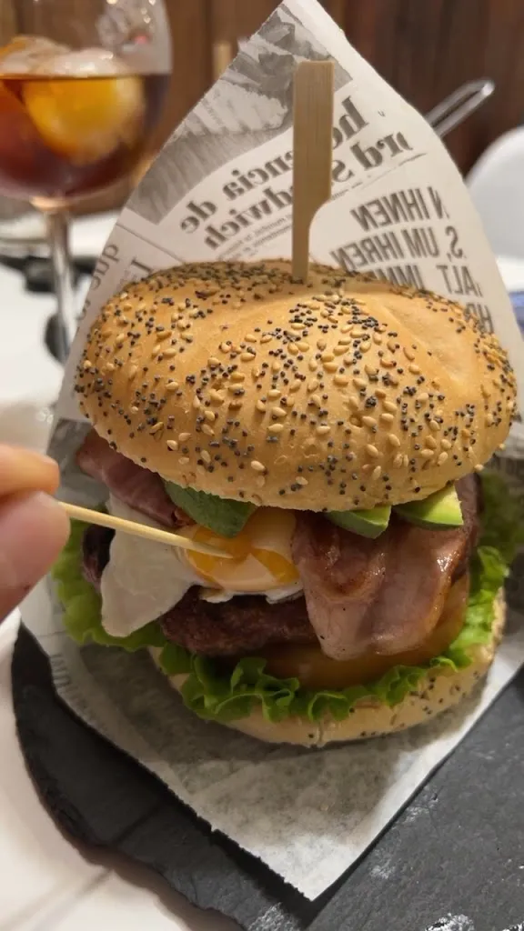 BUENA VIBRA RESTOBAR_Bueu_slider_image_2