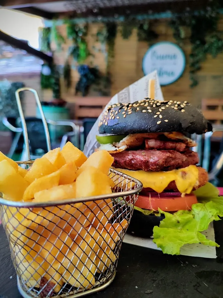 BUENA VIBRA RESTOBAR_Bueu_slider_image_3