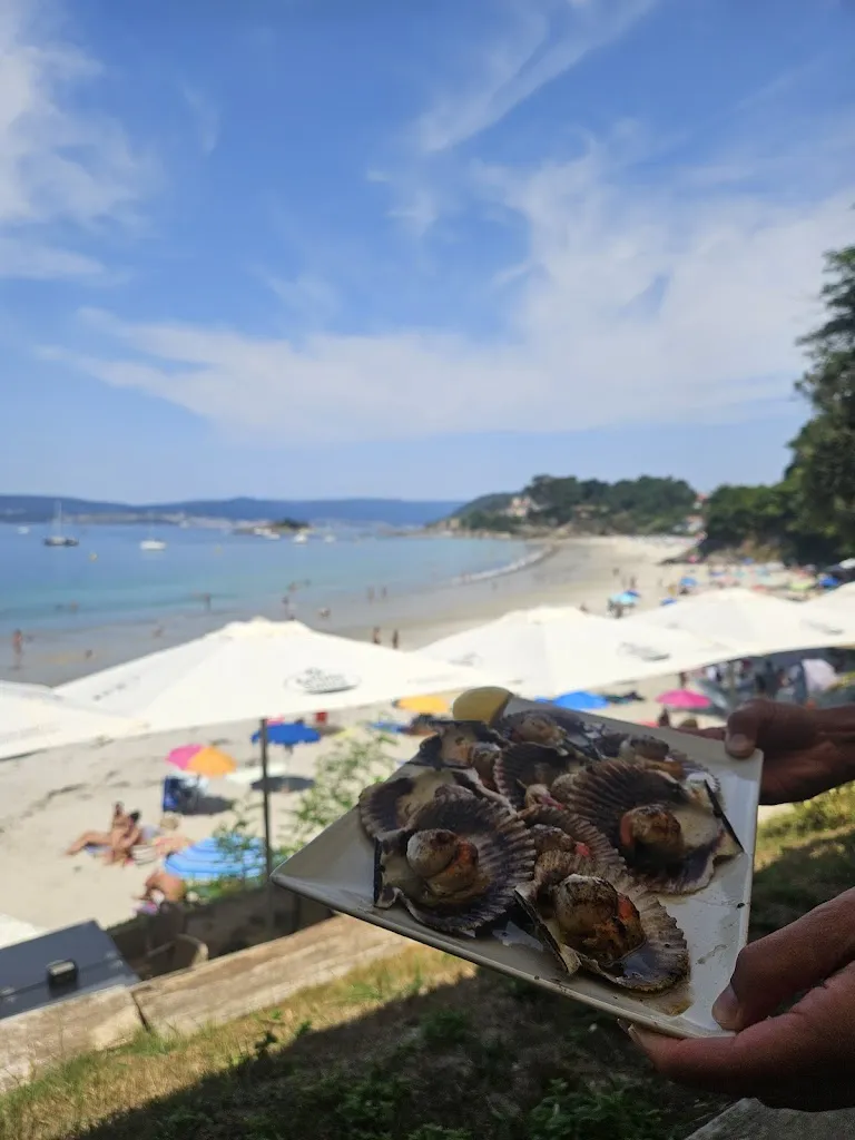 Fernanda Suarez-Barcena Florez_A Finca de Muiño Vello_Bueu_review