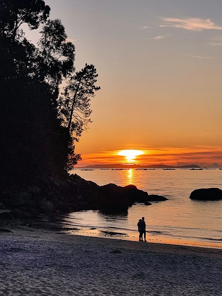 Maria Del Pilar Fariña_El Kiosco de Lapaman_Bueu_recensione