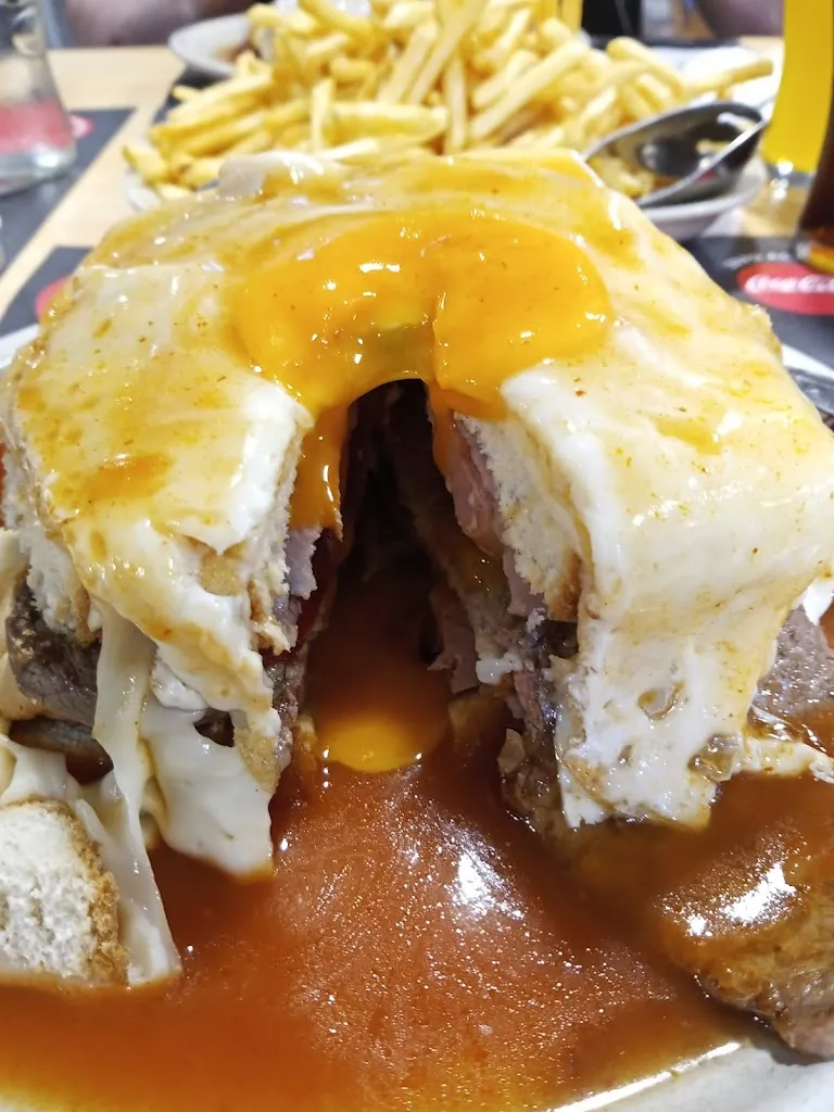 Lobat L_Digujá_Guarda A_review