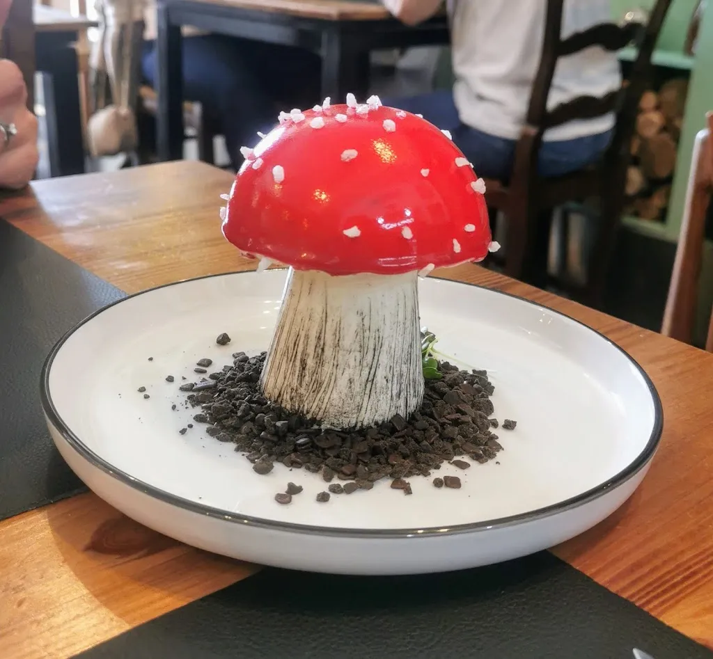 Martin Ludi_GULA._Guarda A_review