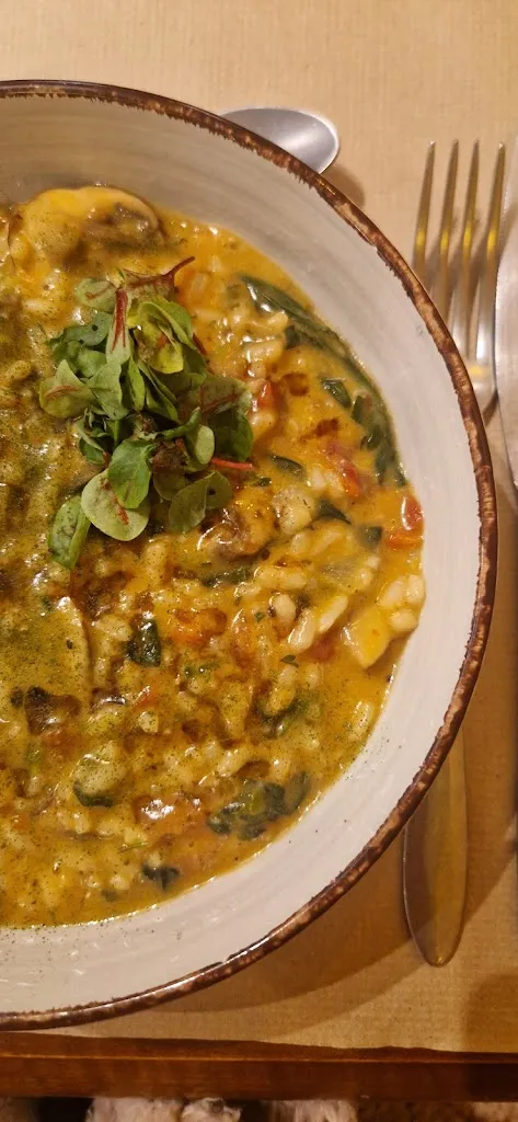 Sonia Silva_GULA._Guarda A_review