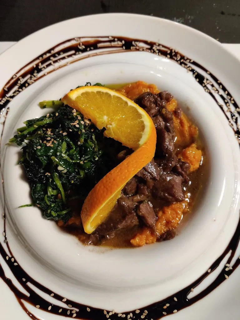 Laura Stoia-Djeska_Nobre Vinhos e Tal_Guarda A_review