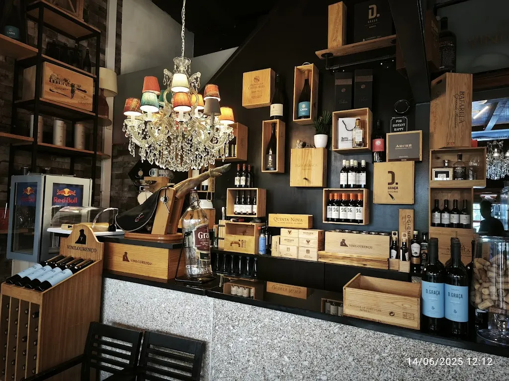 D'sigual Wine House restaurant in Guarda A