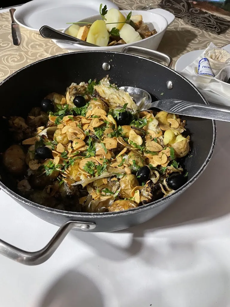 Julie Clow_Cortelha Da Burra_Guarda A_review