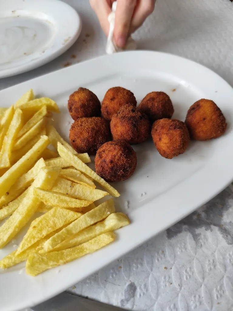 Cristina López_Restaurante-Bar López_Illa de Arousa A_review