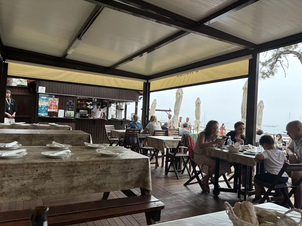 O Xurel restaurant in Illa de Arousa A