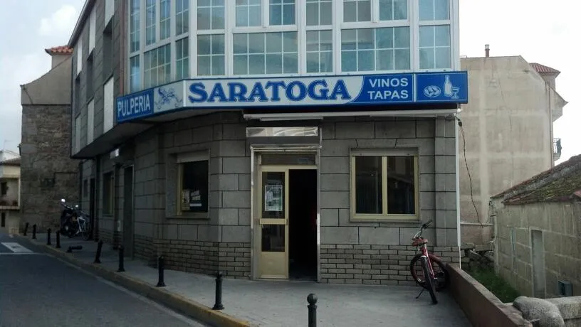 Cafe Bar Saratoga restaurant in Illa de Arousa A