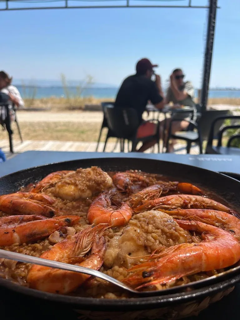 Raquel Miguelez_Chiringo A Braña_Illa de Arousa A_review