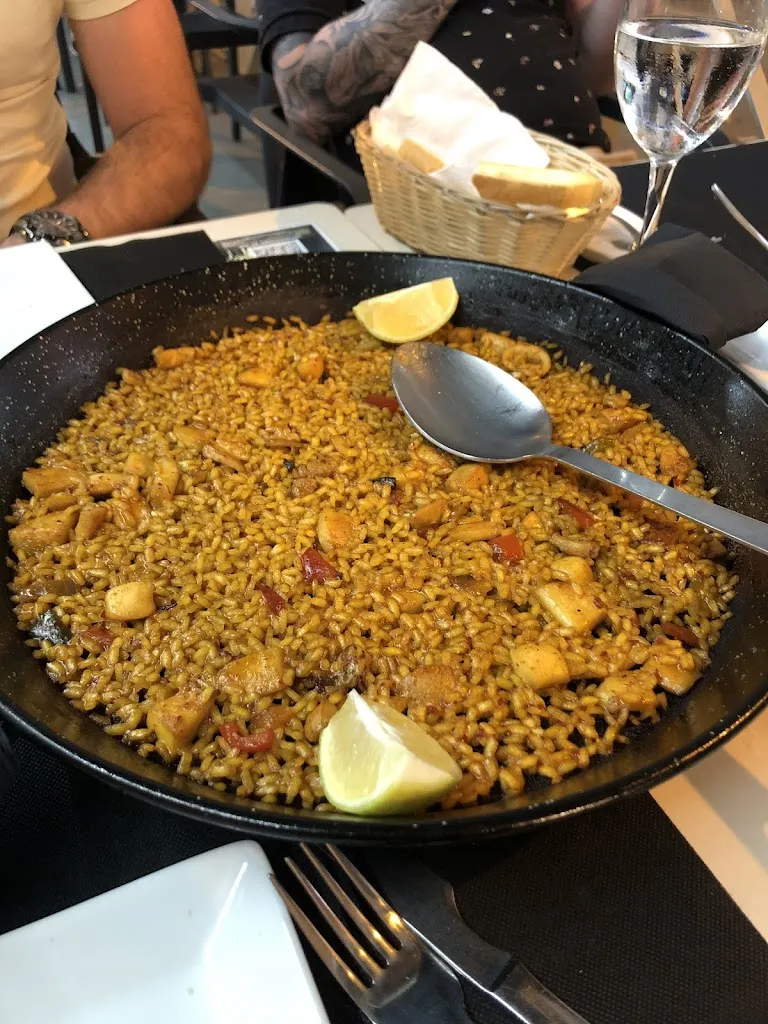 lizzy geyskens_La Barra Del Castell_Santa Pola_review