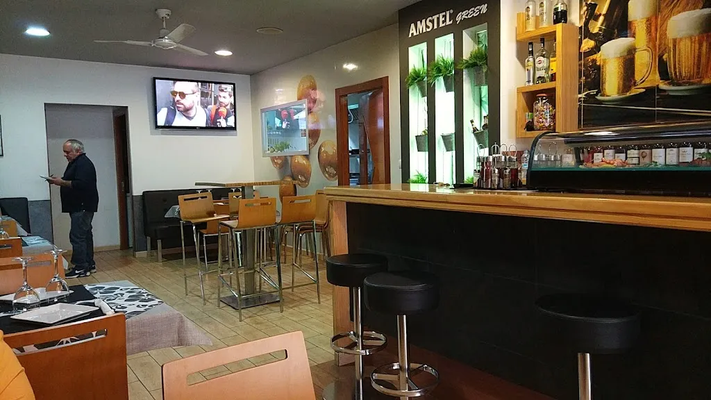 La Barra Del Castell restaurant in Santa Pola