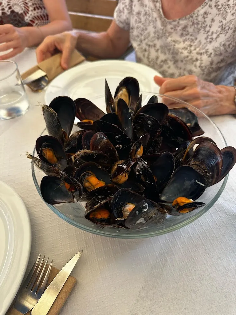 Enrique Gómez_Restaurante Camping Salinas_Illa de Arousa A_review