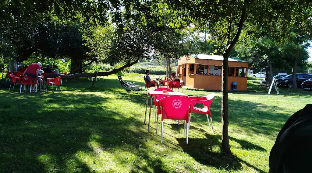 Chiringuito A do Peri (Verán) restaurant in Illa de Arousa A