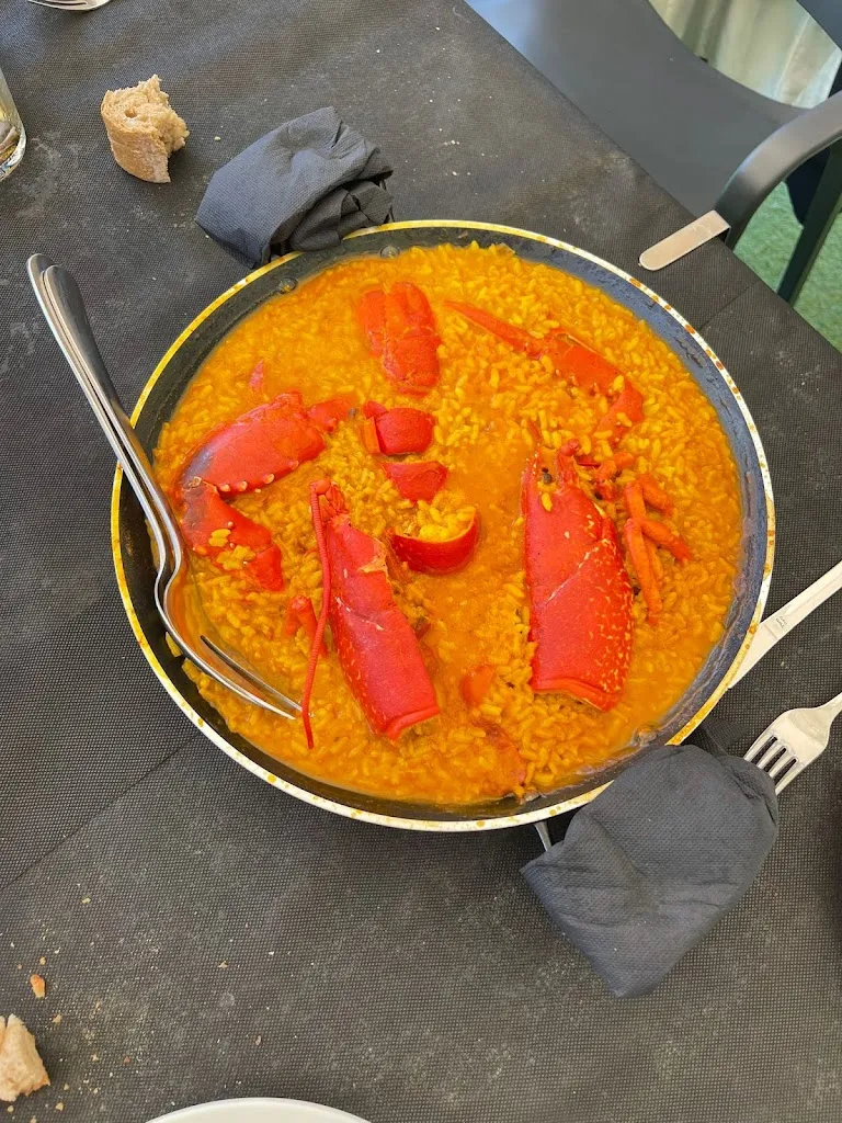 Cris AV_Casa Rosal_Meaño_review