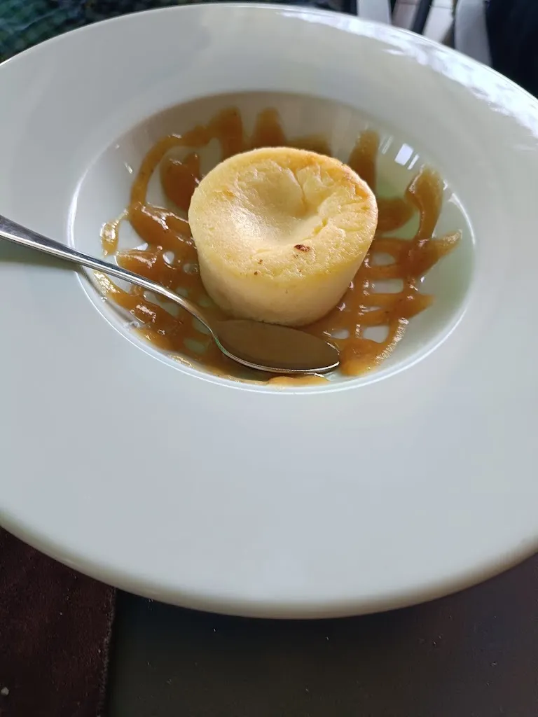 An RODRIGUEZ_O Lar de Pereiras_Meaño_review