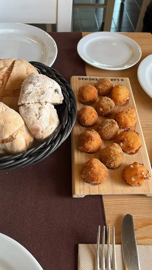 Carmela M. P._O Lar de Pereiras_Meaño_review