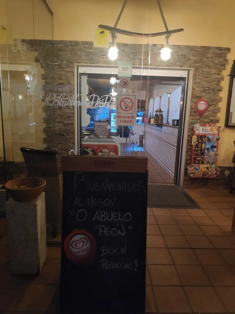 António Oliveira_Méson Asador O Abuelo Peon_Meaño_review