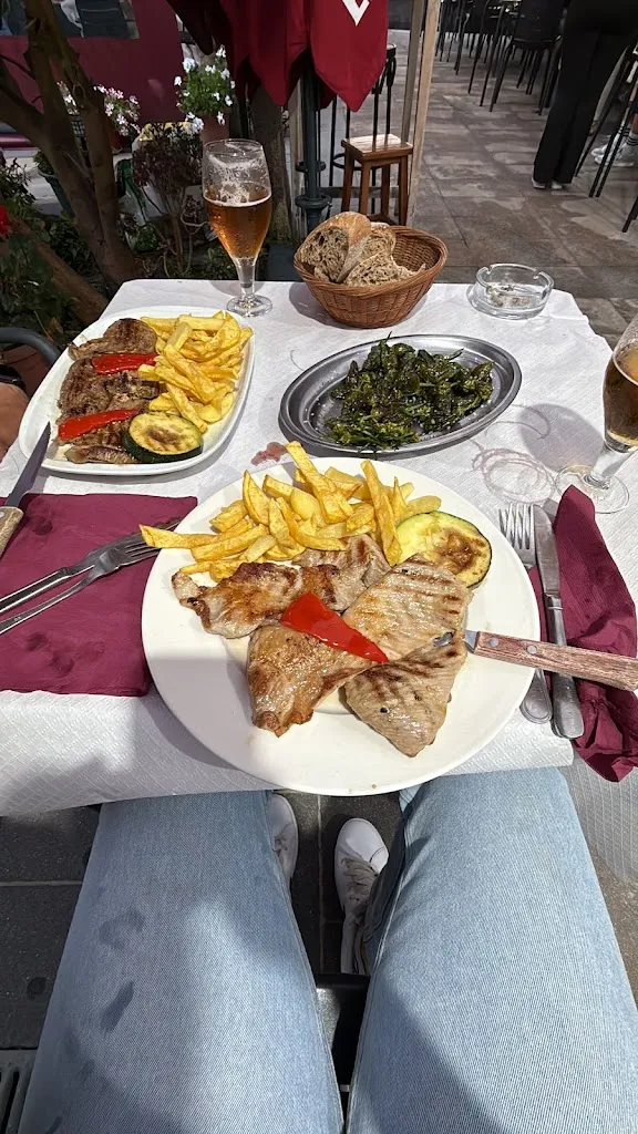 Christian MV_A de Pastora_Meaño_review