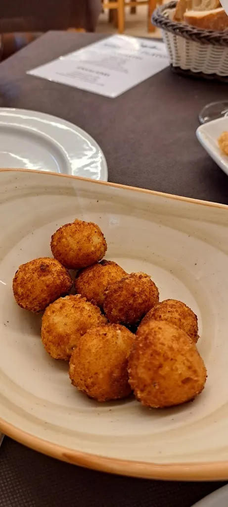 Clara Moure_Asador Penaguda_Meaño_review