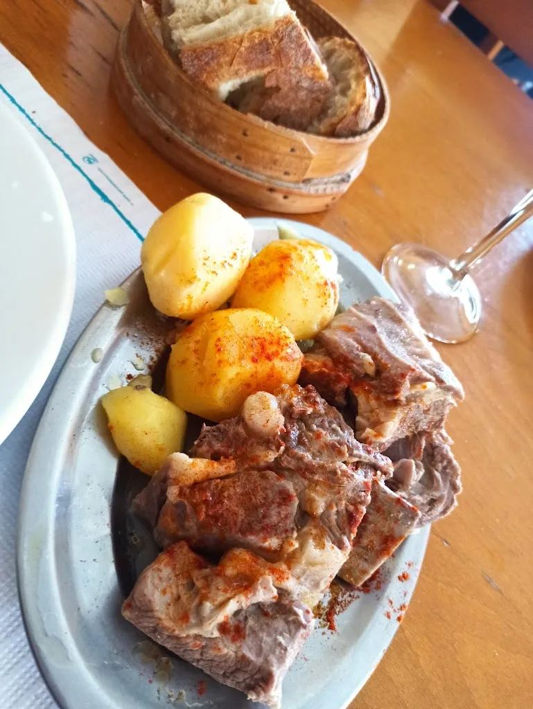 Os Amigos da Pedreira_Meaño_slider_image_2