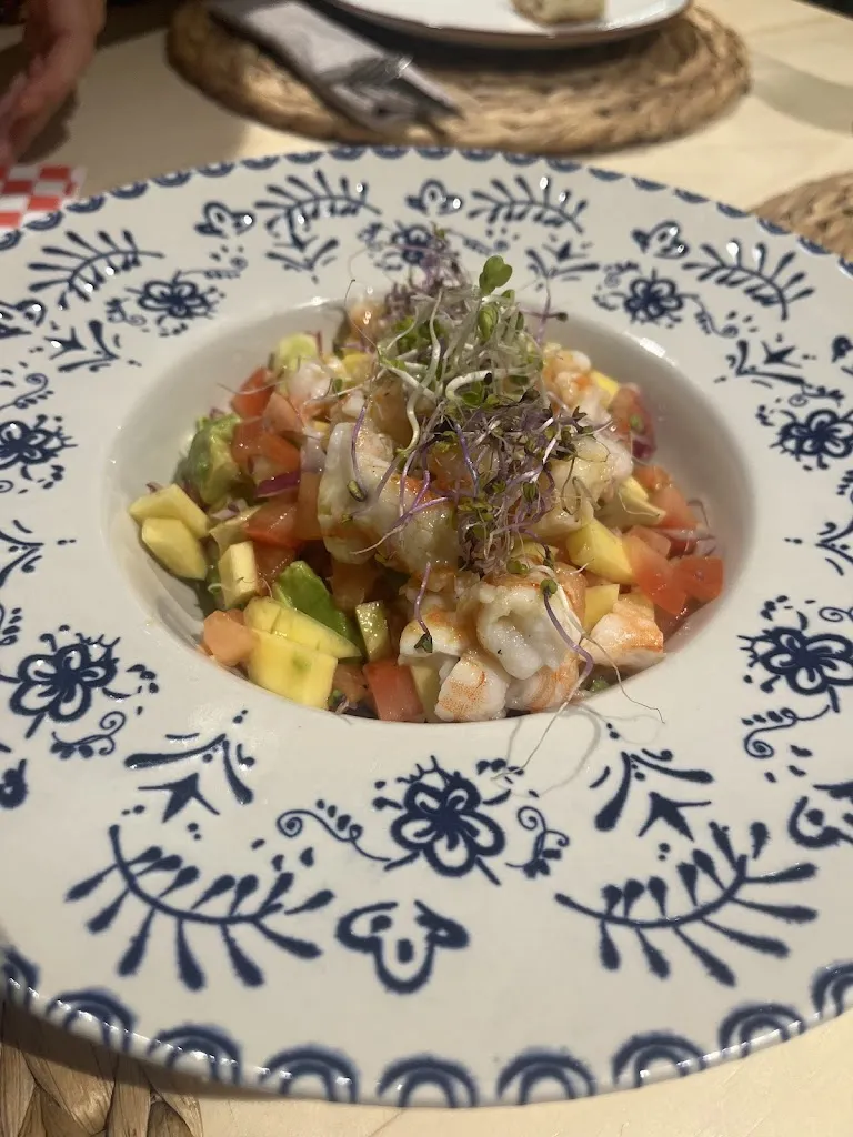 Maria Jesus Aguilera_Restaurante La Escondida_Meaño_review