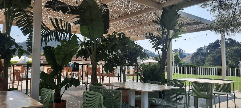 Restaurante La Escondida restaurant in Meaño