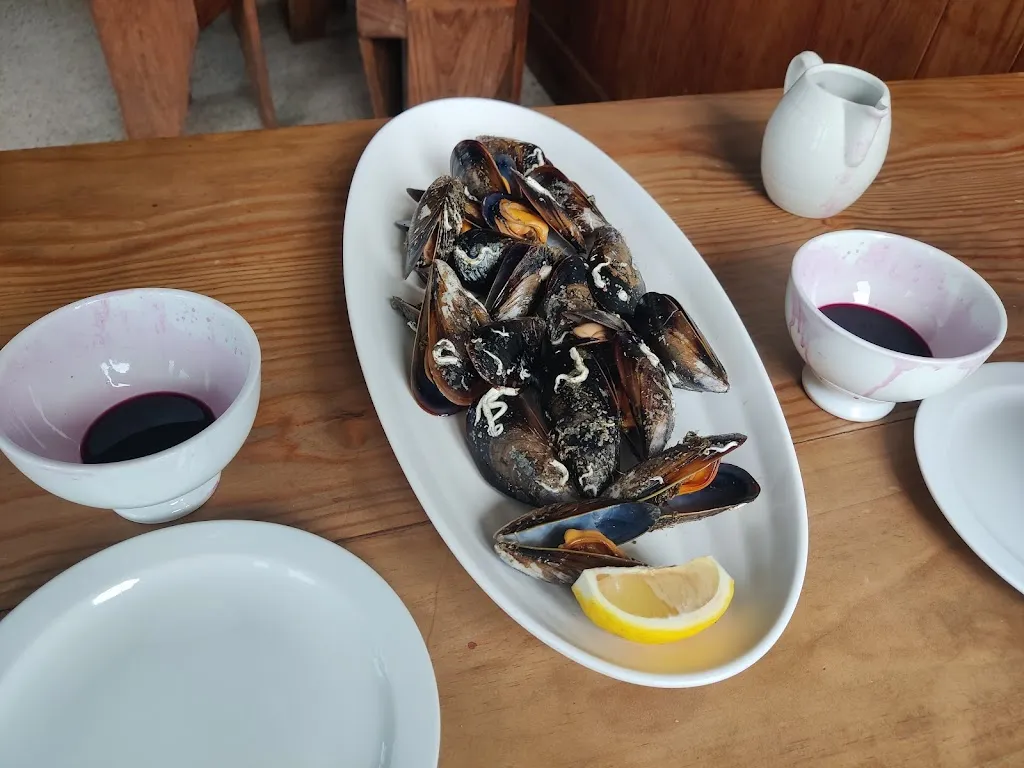 Taberna "O Fiolato" restaurant in Meaño