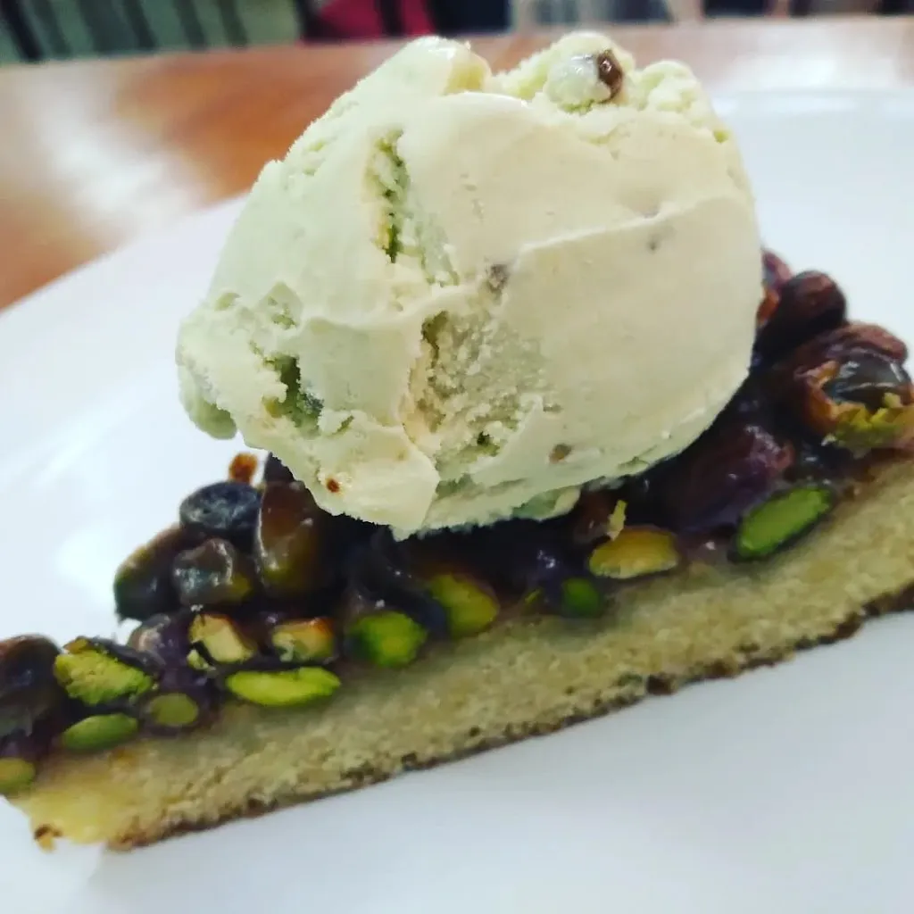 𝐏𝐢𝐳𝐳𝐚 𝐁𝐫𝐨,𝐬_Gondomar_slider_image_2