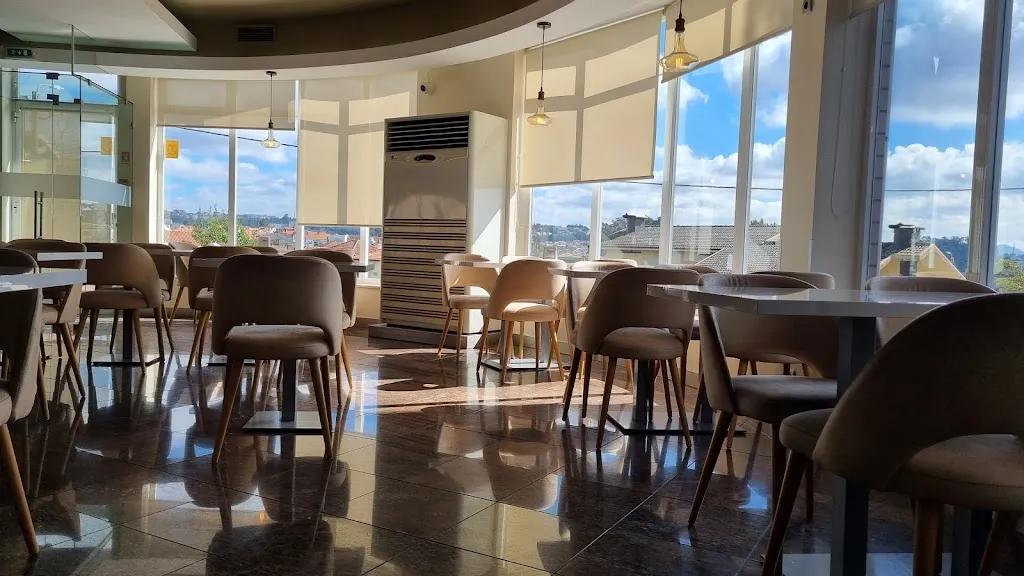 Marcelo Previtali_Riviera D'Ouro grupo mucaba_Gondomar_review