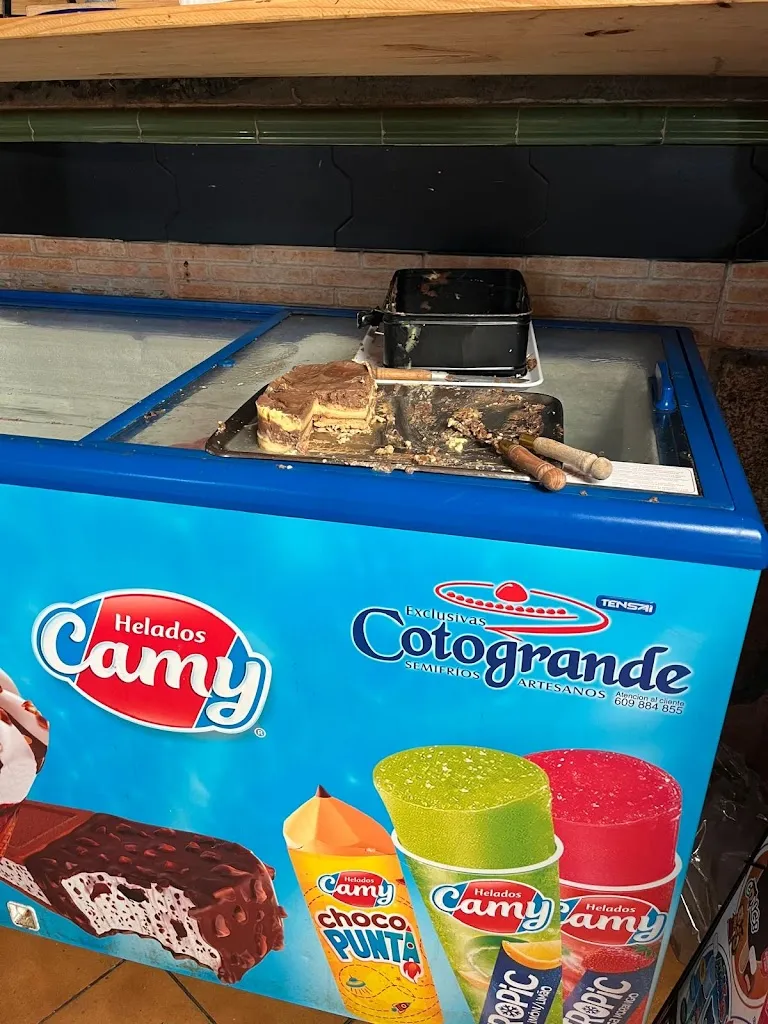 Ariadna Dominguez Silvosa_Bar O Rincón do Bucanero_Gondomar_review